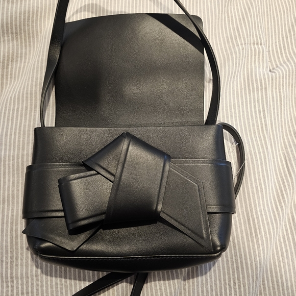 ACNE STUDIOS Musubi knotted leather shoulder bag NWOT - Picture 3 of 10